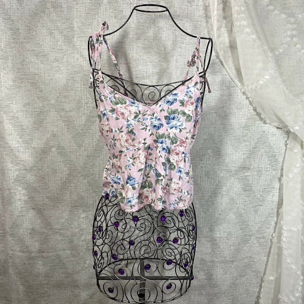 NWT Hollister floral cami with ruffle hem size S